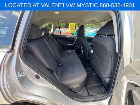 Used 2025 Toyota RAV4 LE AWD/4WD image 19