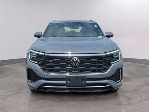 Used 2024 Volkswagen Atlas Cross Sport SEL R-Line AWD/4WD image 2