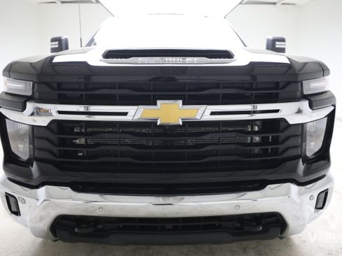 Used 2025 Chevrolet Silverado 2500 LT w/ All Star Edition AWD/4WD image 8