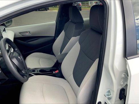 Used 2020 Toyota Corolla LE FWD image 24