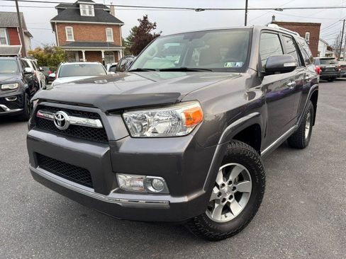 Used 2011 Toyota 4Runner SR5 image 3