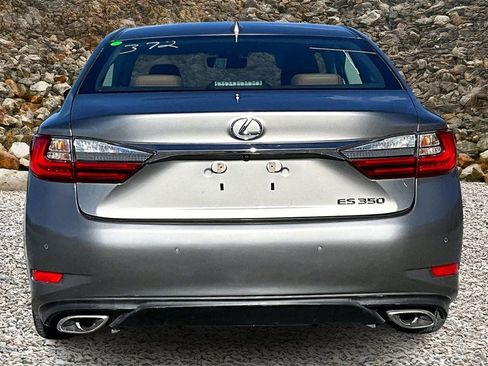 Used 2018 Lexus ES 350 image 4