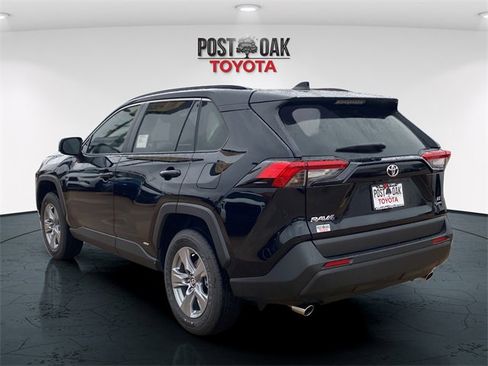New 2025 Toyota RAV4 LE image 5