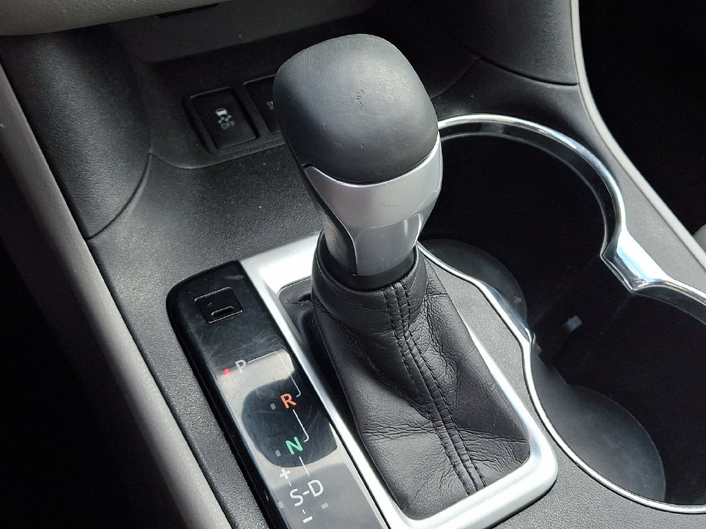 Used 2015 Toyota Highlander XLE FWD image 15