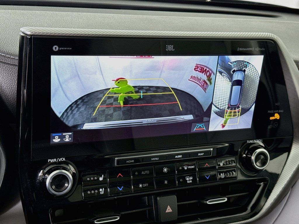 Certified 2020 Toyota Highlander Platinum AWD/4WD image 7