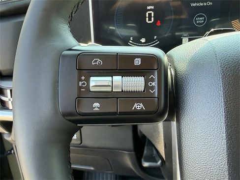 Used 2025 Hyundai Santa Fe SEL image 12