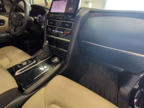 Used 2022 INFINITI QX80 Premium Select w/ All-Season Package image 24