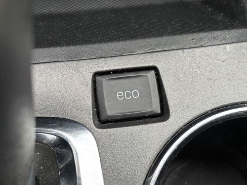 Used 2017 GMC Terrain SLE FWD image 28