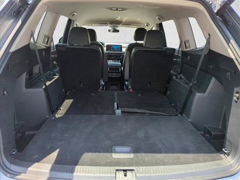 Used 2024 Volkswagen Atlas SE FWD image 20