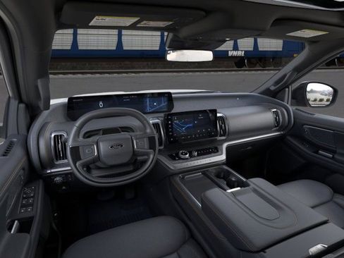 New 2025 Ford Expedition Tremor image 9