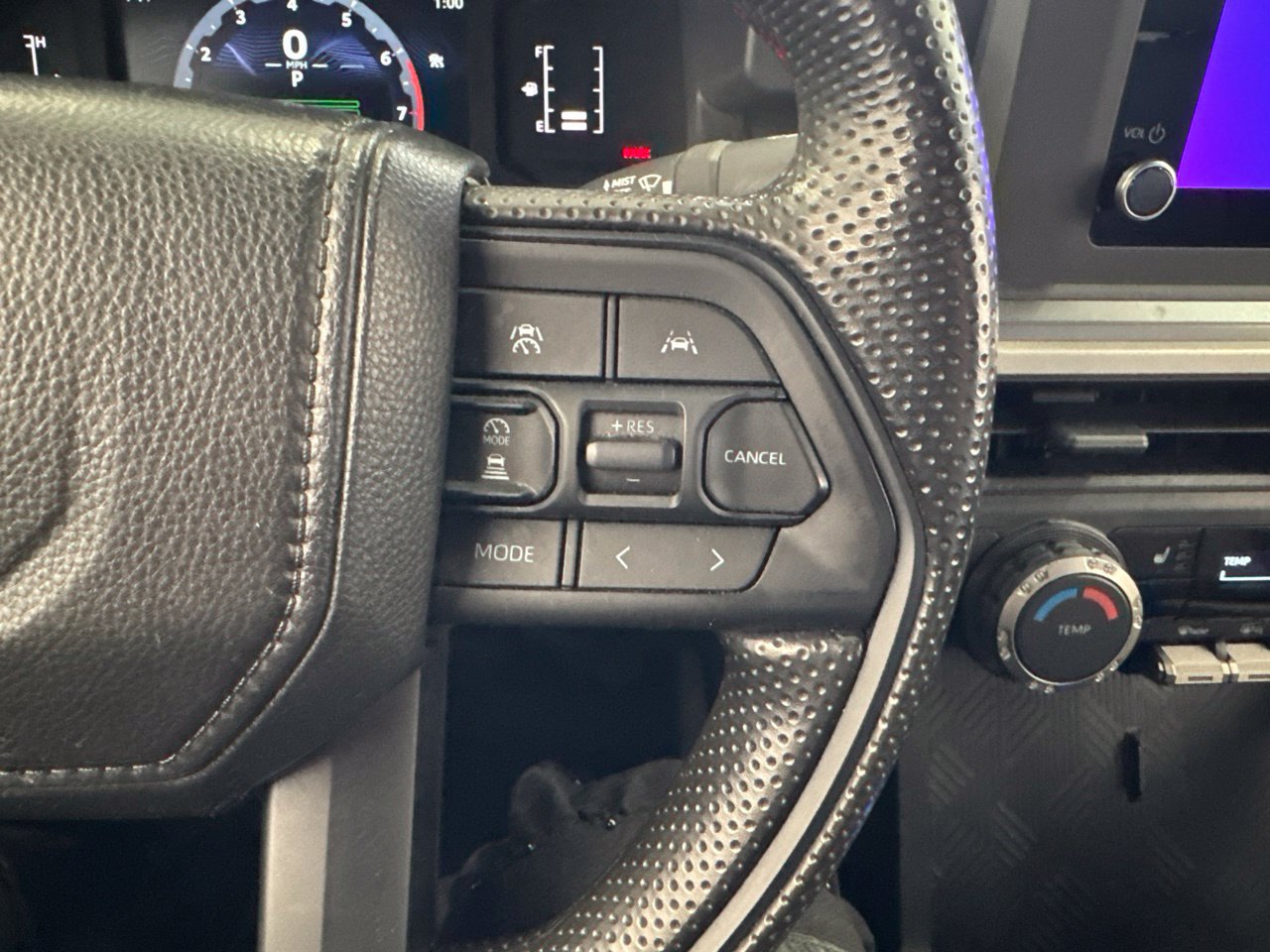 Used 2024 Toyota Tacoma SR5 AWD/4WD image 19