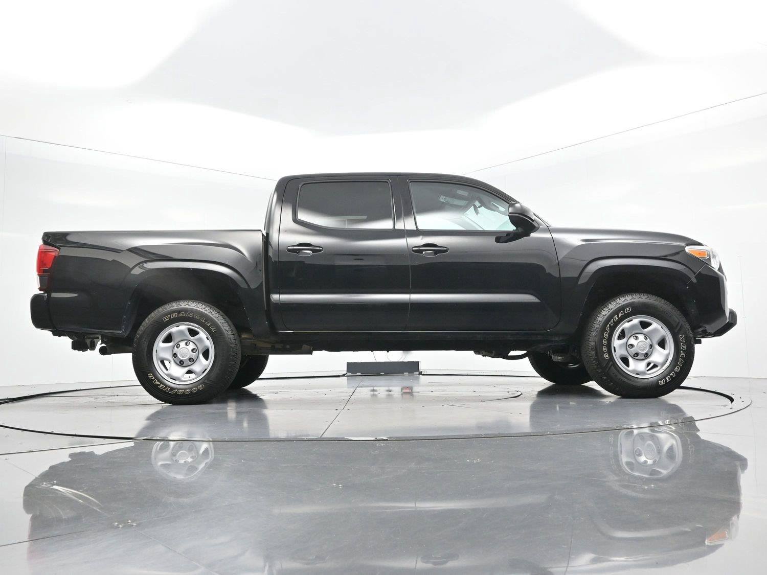 Used 2023 Toyota Tacoma SR w/ SR Convenience Package RWD image 47