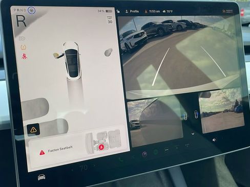 Used 2022 Tesla Model 3 Standard Range image 15