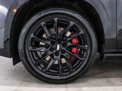 Used 2024 Cadillac Escalade ESV Sport Platinum w/ LPO, ONYX Package image 8