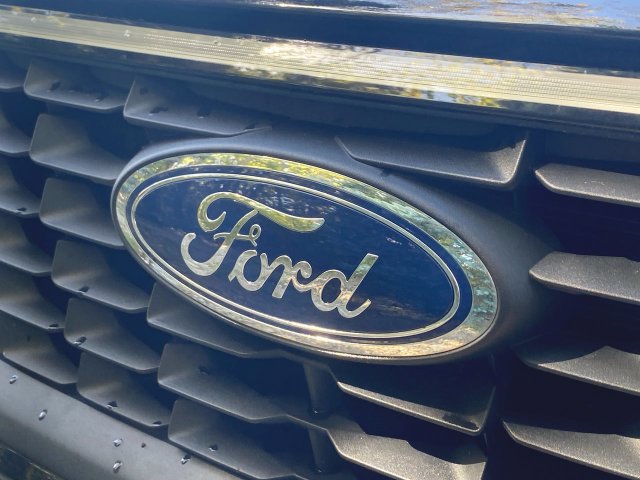 Used 2025 Ford Escape Platinum AWD/4WD image 30
