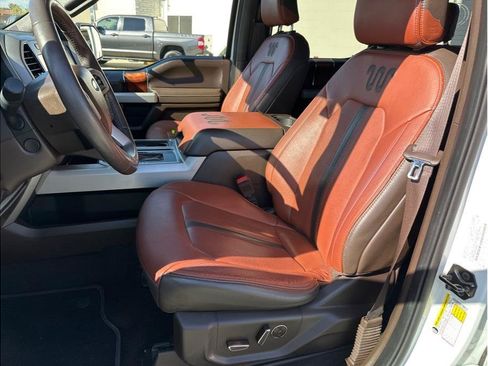 Used 2019 Ford F150 King Ranch w/ Equipment Group 601A Luxury AWD/4WD image 12
