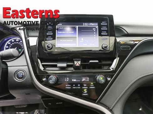 Used 2024 Toyota Camry SE w/ Cold Weather Package FWD image 12
