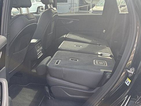 Used 2025 Audi Q7 3.0T Premium Plus AWD/4WD image 21