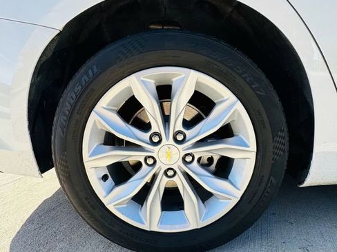 Used 2023 Chevrolet Malibu LT image 24