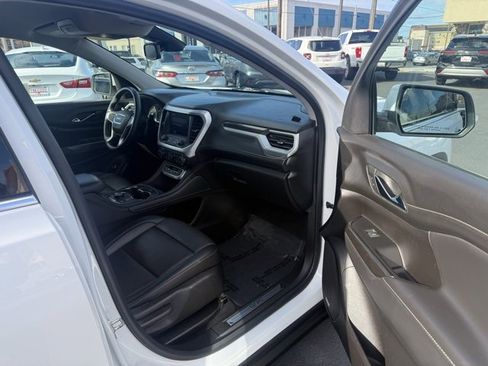 Used 2023 GMC Acadia SLT image 14