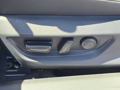 New 2026 Toyota Camry Hybrid FWD image 22