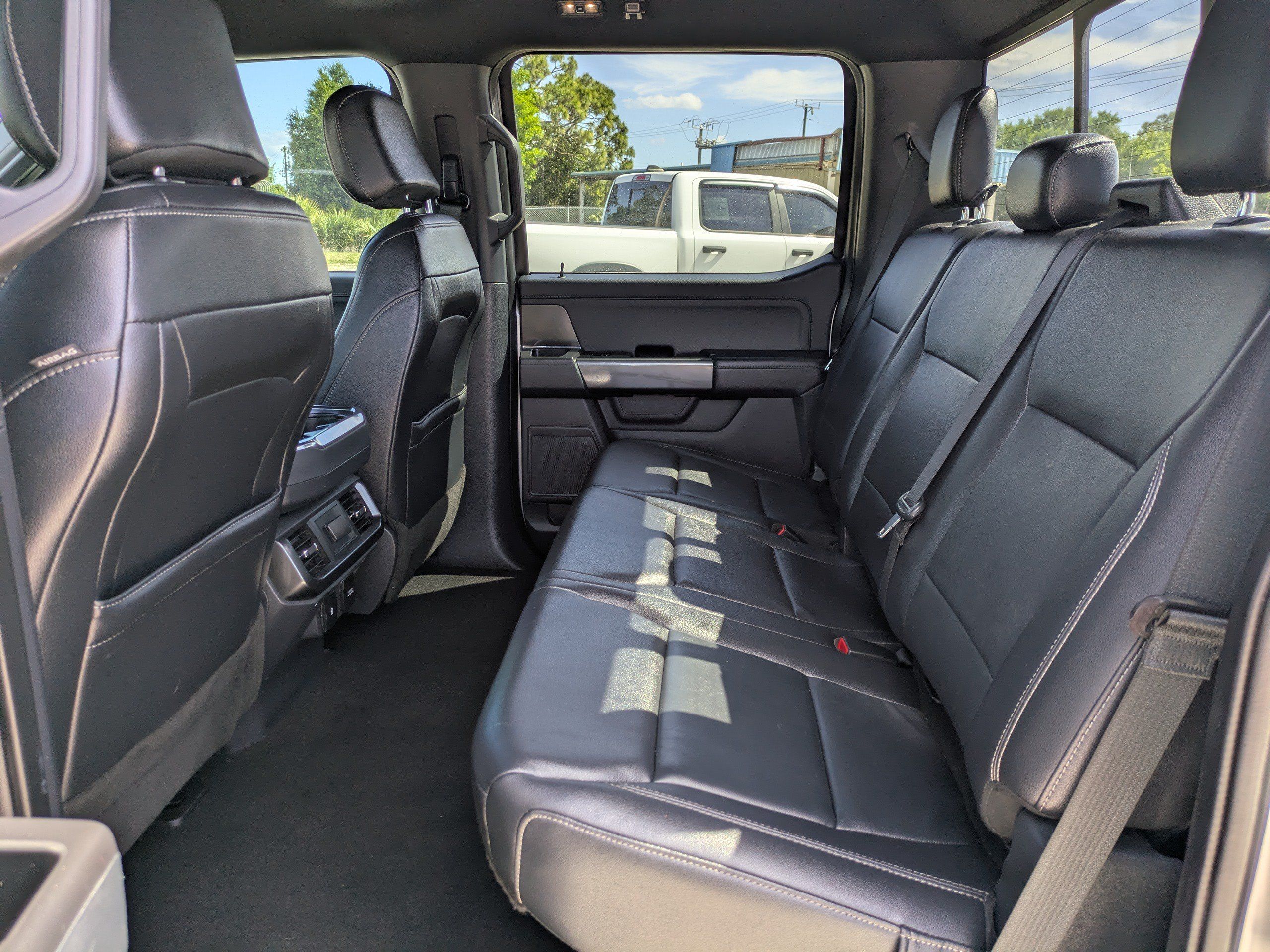 Used 2022 Ford F150 XLT w/ Equipment Group 302A High RWD image 13