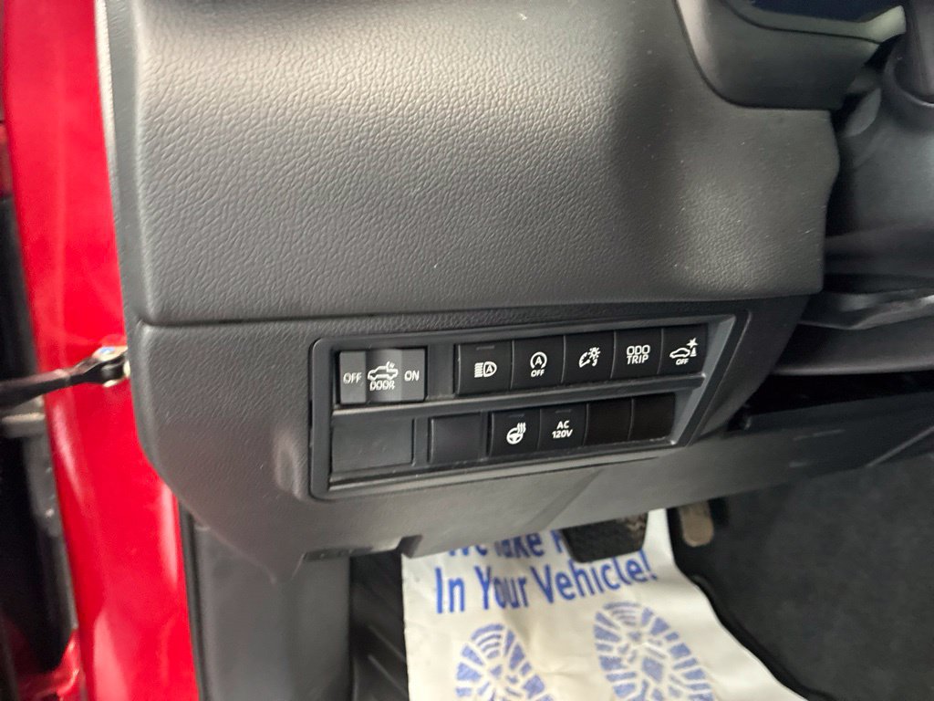 Used 2024 Toyota Tundra Limited AWD/4WD image 19