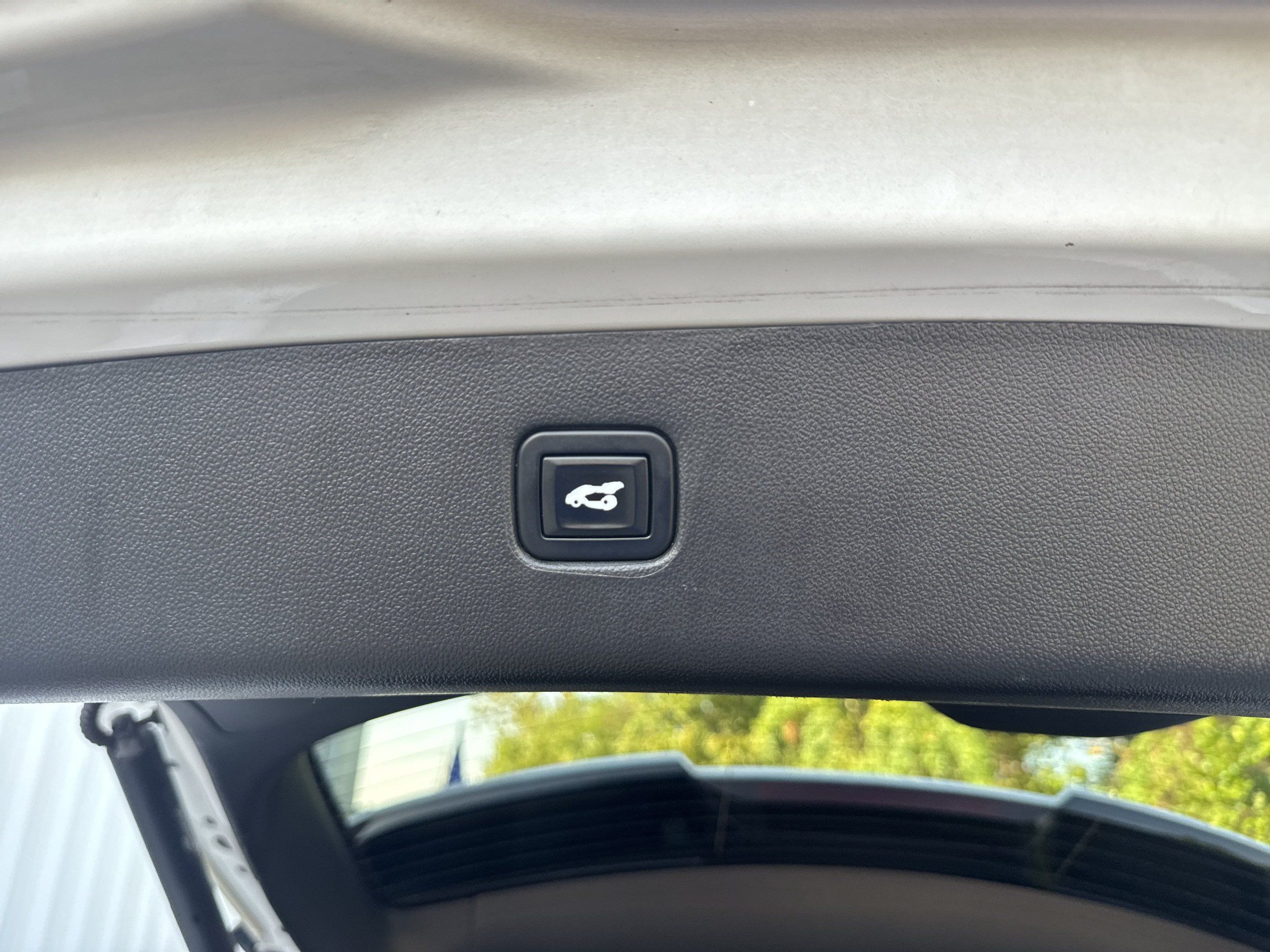 Used 2021 Chevrolet Blazer RS w/ Enhanced Convenience Package FWD image 13