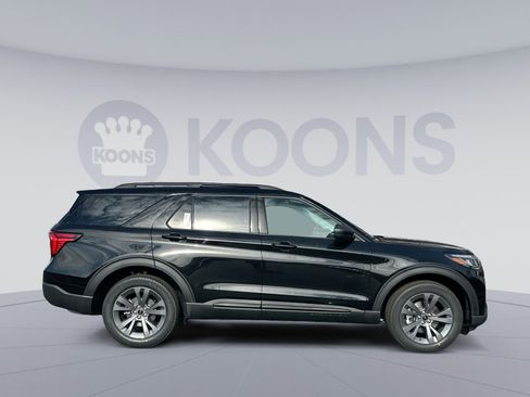 New 2026 Ford Explorer Active w/ Active Comfort Package image 8