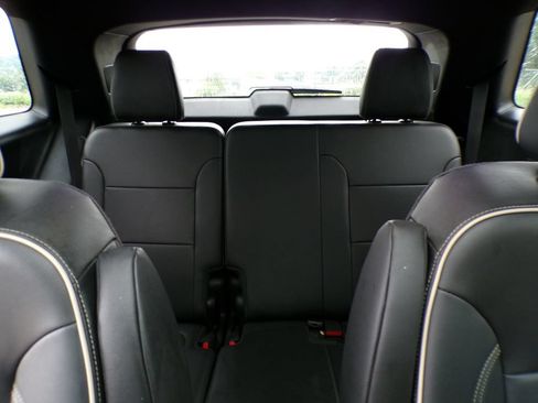 Used 2023 Chevrolet Traverse Premier w/ Redline Edition AWD/4WD image 21