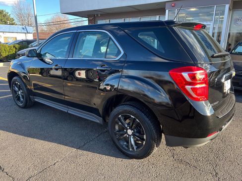 Used 2017 Chevrolet Equinox LS FWD image 13