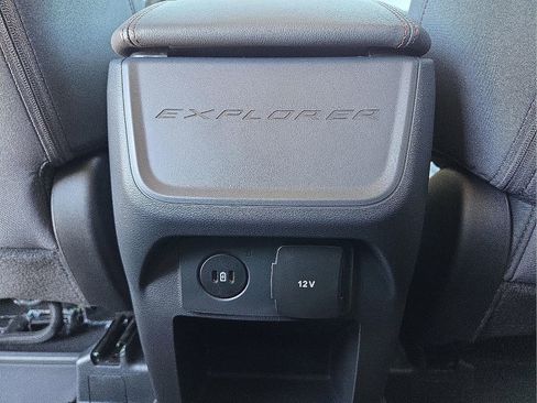 New 2026 Ford Explorer Active RWD image 14