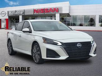 Certified 2023 Nissan Altima 2.5 SL video 1