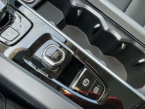 New 2026 Volvo XC60 T8 Plus w/ Protection Package Premier image 18