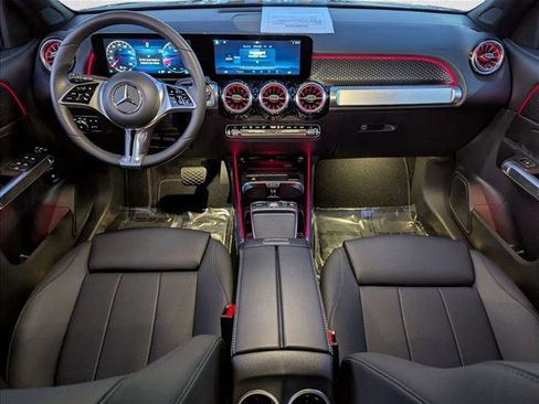 Certified 2025 Mercedes-Benz GLB 250 image 17