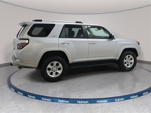 Certified 2024 Toyota 4Runner SR5 image 5