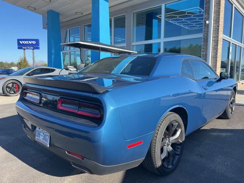 Used 2020 Dodge Challenger SXT w/ Blacktop Package image 25