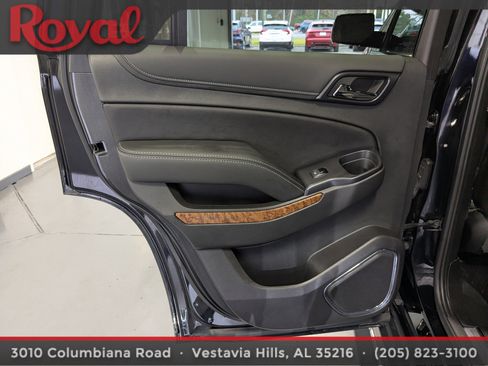 Used 2020 Chevrolet Tahoe Premier w/ Premier 6.2L Value Package image 17