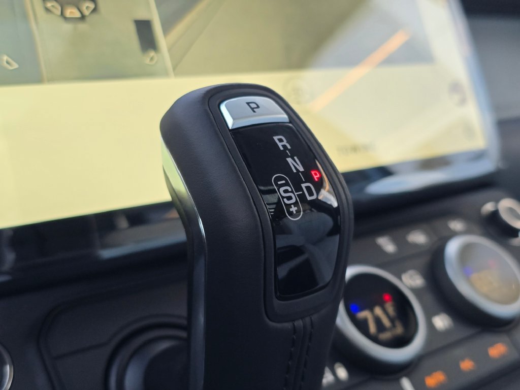 New 2026 Land Rover Defender 110 X-Dynamic SE AWD/4WD image 26