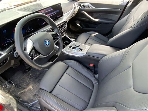 Used 2025 BMW i4 eDrive40 image 19