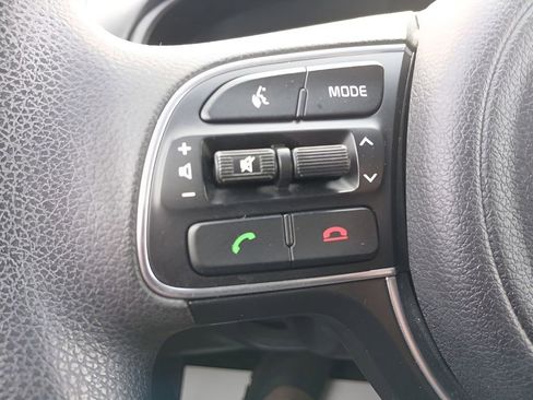 Used 2018 Kia Sportage LX image 15