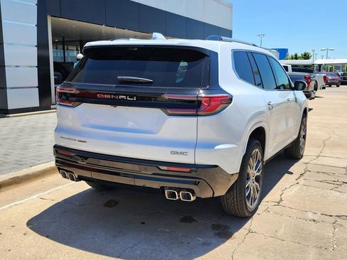New 2026 GMC Acadia Denali Ultimate AWD/4WD image 4