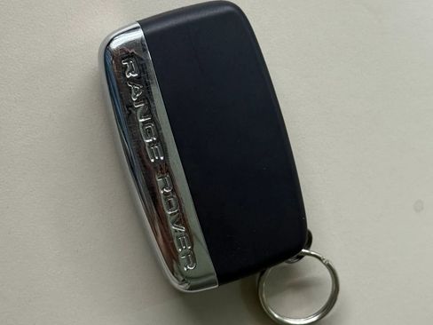 Used 2017 Land Rover Range Rover HSE image 48