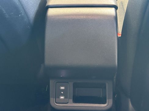 Used 2025 Kia K4 LXS image 22