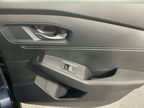 Used 2025 Honda Accord SE image 11