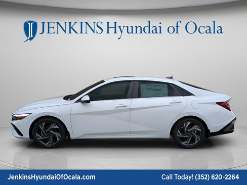 New 2026 Hyundai Elantra Limited FWD image 7