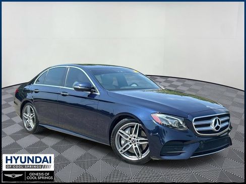 Used 2019 Mercedes-Benz E 300 image 1