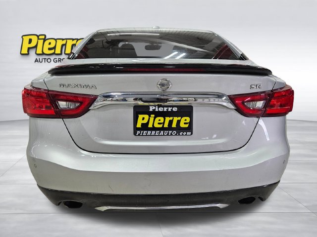 Used 2017 Nissan Maxima SR w/ Midnight Edition FWD image 4