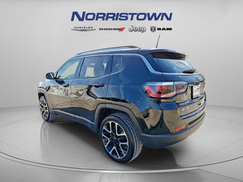 Certified 2021 Jeep Compass Limited w/ Elite Exterior Group image 4