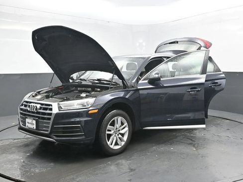 Used 2020 Audi Q5 2.0T Premium w/ Convenience Package image 40